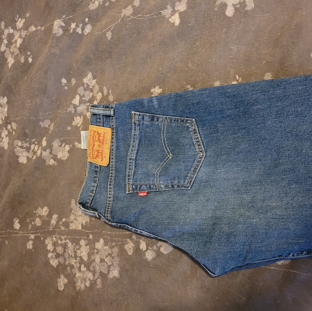 LEVIS JEANS